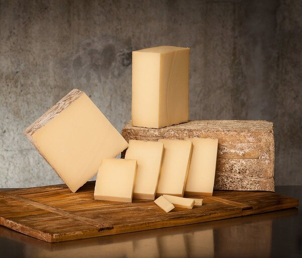 Jasper Hill Farm / Vault 5 / Bulk, 10 block